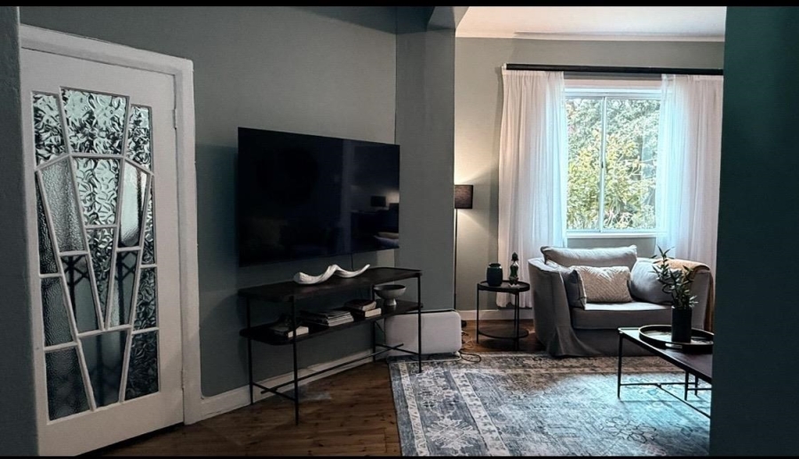 To Let 2 Bedroom Property for Rent in Green Point Western Cape